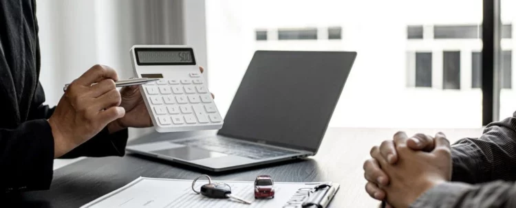 Wynajem długoterminowy samochodu na firmę – opłacalność – mytracko.pl